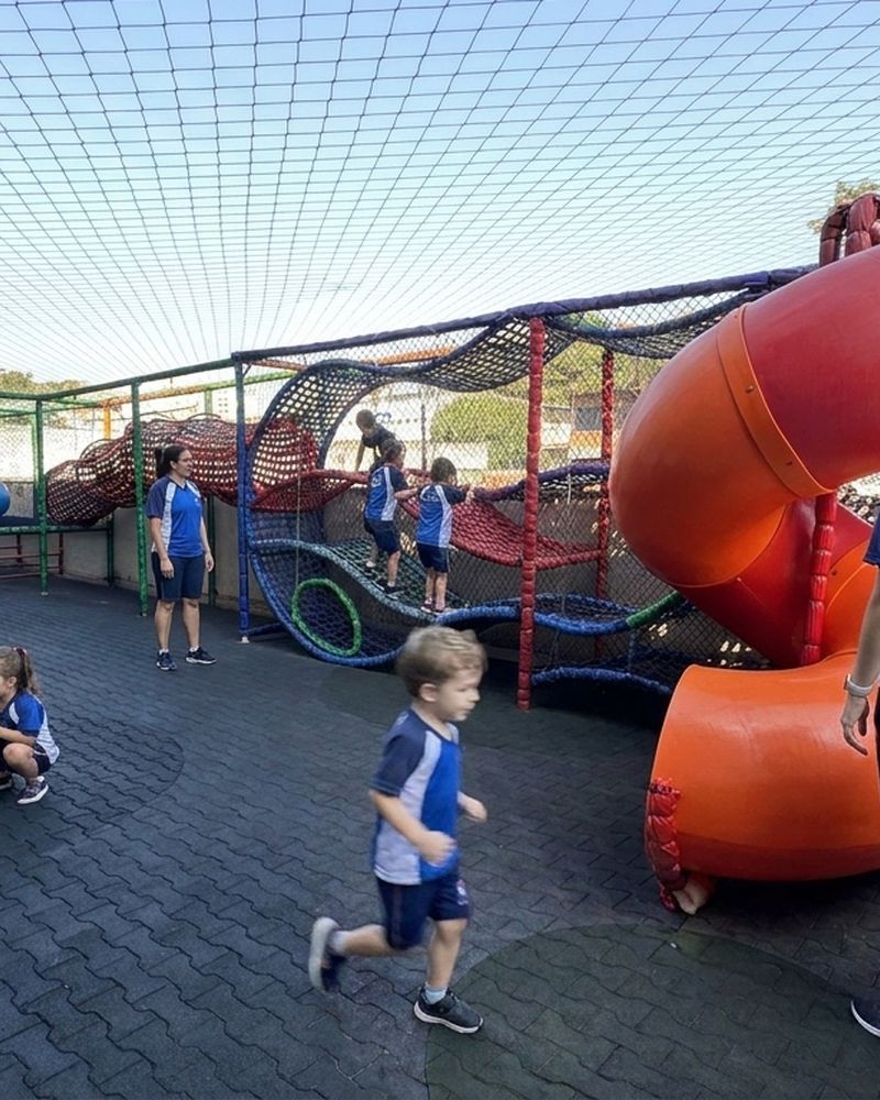 Playground coberto da Educação Infantil do Colégio EAG